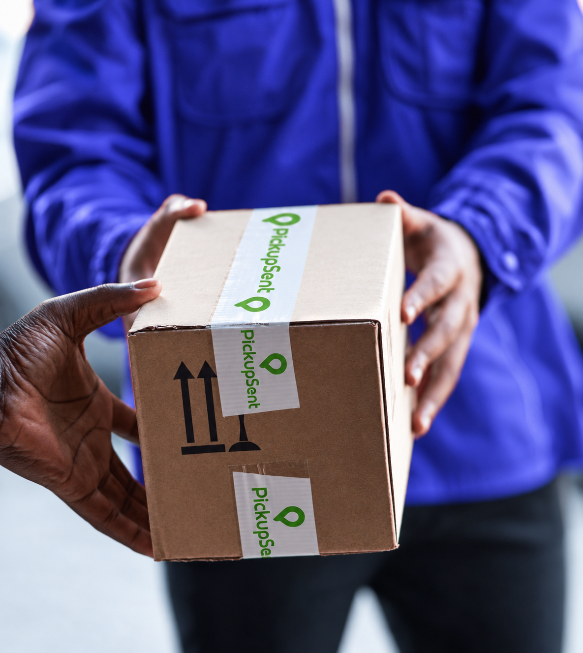 PickUpSent courier delivering a parcel